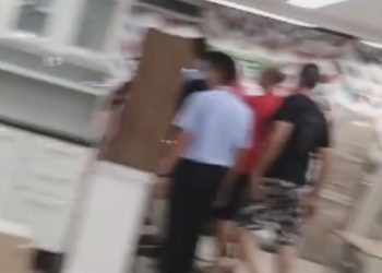 Surto de jovem com TEA provoca confusão e destruição em loja do Amazonas Shopping