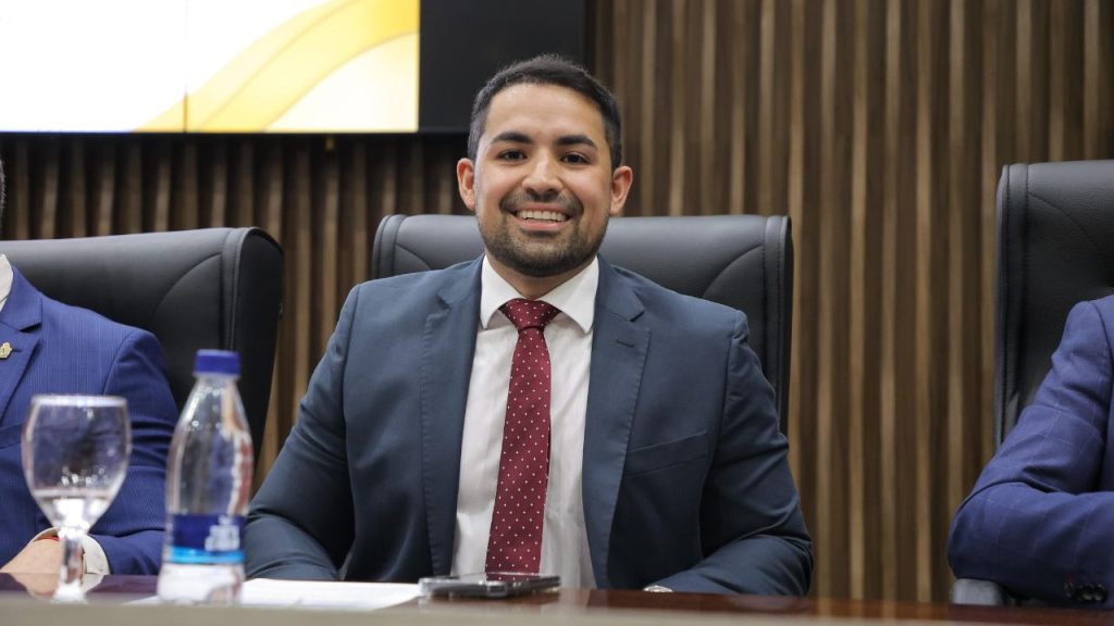 Câmara Municipal de Manaus debate projeto que garante matrícula de pessoas com deficiência em escolas particulares