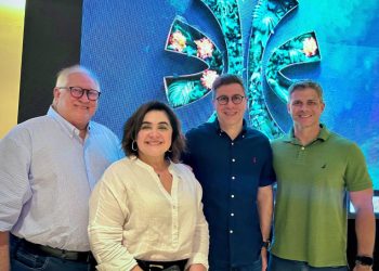 Maria do Carmo recebe empresários amazonenses em ‘tour’ pelo Tropical Hotel Amazônia