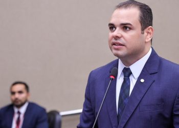 Presidente Roberto Cidade propõe apoio à FCecon com destinação de emendas parlamentares no orçamento estadual