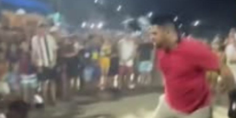 Evento de luta clandestina no Zumbi com apostas ilegais é alvo de denúncias; veja os vídeos