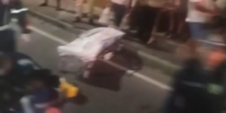 Pedestre não resiste após ser atingid0 por motocicleta na zona norte de Manaus; vídeo