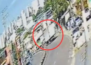 Veja momento que motorista de caminhão invade casa e causa destruiçã0 no São Jorge