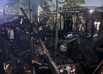 Cinco famílias ficam desabrigadas após incêndio em Manacapuru e doações são pedidas