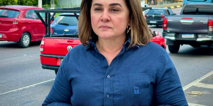 Maria do Carmo vai às ruas e fala de soluções ao trânsito de Manaus: ‘reflexo da má gestão’
