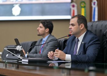 No Setembro Roxo, Roberto Cidade destaca leis de sua autoria em defesa da conscientização sobre o Alzheimer