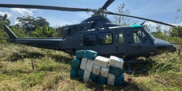 Perto de PF, piloto joga avião at0lado com 380 kg de dr0gas ao ser interceptado pela FAB