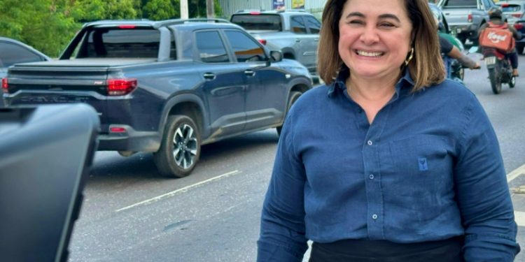 Viralizou: vídeo da Professora Maria do Carmo sobre trânsito de Manaus alcança quase 100 mil visualizações em 24 horas e repercute entre manauaras