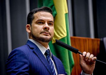 Capitão Alberto Neto pede apuração de abusos em operação da PF no sul do Amazonas