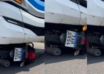 Vídeo: motoqueiro vai parar embaixo de ônibus no meio da rua em Manaus