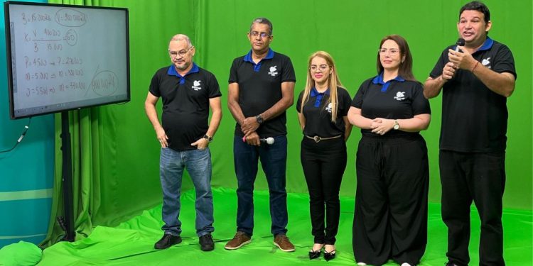 Estudantes terão revisão gratuita no 3º Aulão Interativo do Pré-Vest UEA neste sábado (30/8)