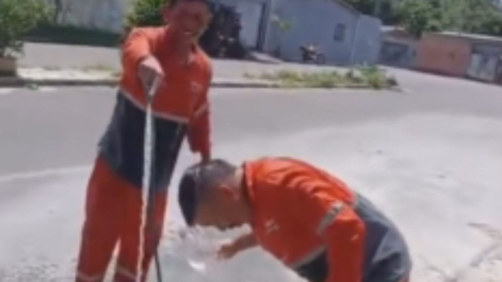 'Olha como o homem tá'': Calor intenso faz gari passar mal durante serviço de coleta em Manaus; vídeo