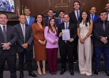 Presidente Roberto Cidade anuncia início das inscrições para concurso público da Aleam em 10 de setembro