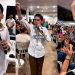 Vídeo mostra pastor mirim ameaçando expor traição de homem durante culto: 'te pego no meio da multidão'