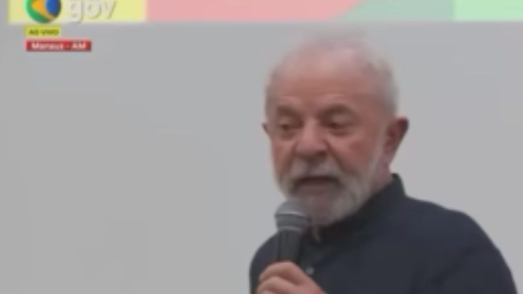 Vídeo: Lula reclama do trânsito em Manaus: 'a quantidade de tempo que nós demoramos'