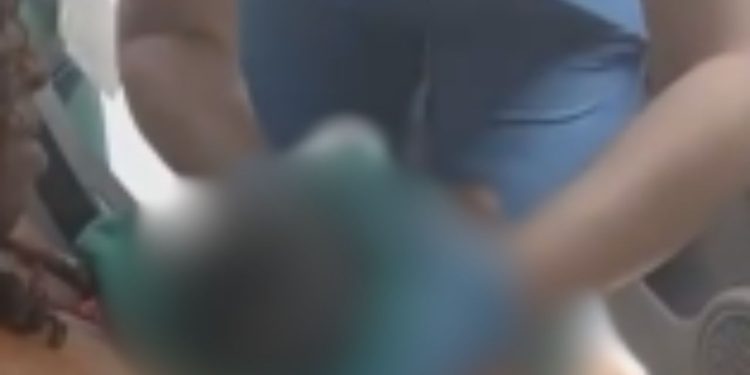 Vídeo: Médica realiza parto dentro de veículo por aplicativo em Manaus
