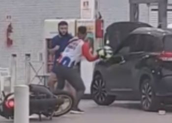 Vídeo mostra motoqueiro e motorista na 'p0rr4d' em Manaus