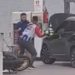 Vídeo mostra motoqueiro e motorista na 'p0rr4d' em Manaus