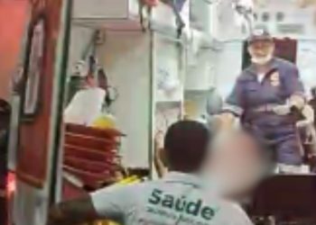 Vídeo: Samu é acionado para salvar homem esf4que4d0 em rua de Itacoatiara