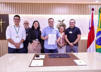 Presidente Roberto Cidade comemora número de inscritos para o concurso público da Aleam e alerta para data limite de inscrições