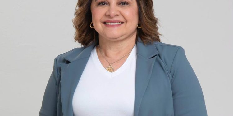 No mês de aniversário da cidade, que presente daria a Manaus? ‘Um novo prefeito’, diz Maria do Carmo