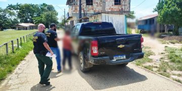 Professor oferece ajuda na matéria para as alunas de 12 e 13 anos e comete e$tupr0 no Amazonas