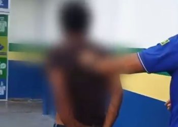 Mulher flagra o marido e$tuprand0 o filho de 3 anos e ele vai pr3s0 em Manaus