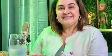 Gestora de sucesso, Professora Maria do Carmo fala do que a levou para a política: ‘a vontade de construir’