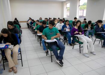 UEA inicia aplicação das provas do SIS e Vestibular 2025, em todo o Amazonas, neste domingo (26/10)