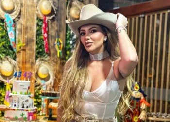 Cantora Vanessa Rios, ex-Capim com Mel, m0rre aos 41 anos após luta contra câncer