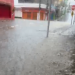 Chuva intensa deixa o Centro de Manaus completamente alagado; veja vídeos