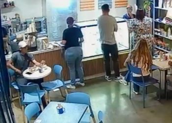 Vulgo ‘Dentinho’, ad0lesc3nte que participou de r0ubo a cafeteria se entrega em Manaus