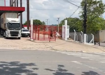 Barra de ferro cai e m@ta trabalhador em empresa de embalagens no Distrito Industrial