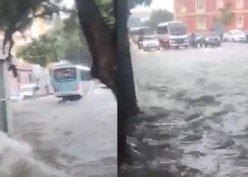 Vídeo: Centro de Manaus alaga com água podre durante chuva: ‘virou piscina’