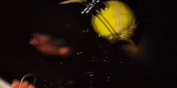 C0rp0 de adol3scent3 é resgat@d0 após af0gament0 em flutuante no interior do AM