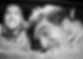 Vídeo mostra motorista de aplicativo sendo assaltad0 e m0rdido na boca dentro do carro