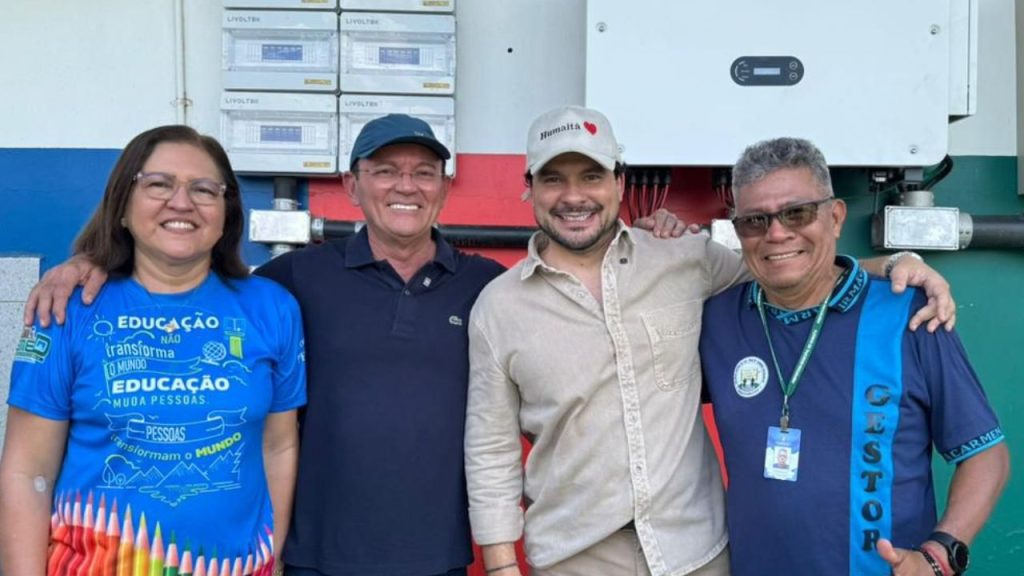 Capitão Alberto Neto inaugura sistema de energia solar em escolas de Humaitá