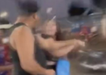 Vídeo: Mulher provoca ca0s em pizzaria de Parintins e sai gritando que havia sido agred1da