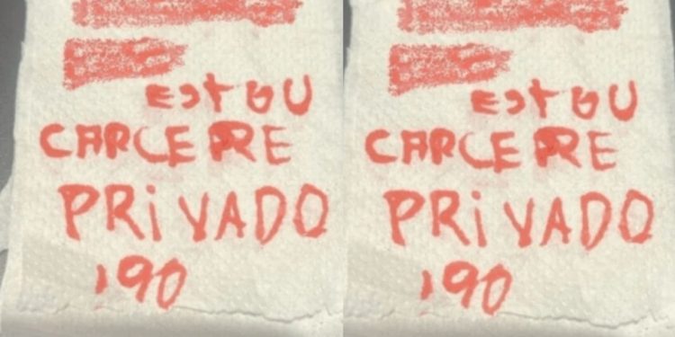 Vítima de cárcere é salva após bilhete escrito em papel higiênico ser encontrado