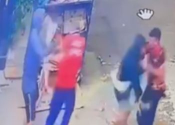 Câmera registra b4ndid0s bat3ndo em vítimas durante ass4lt0 no Amazonas