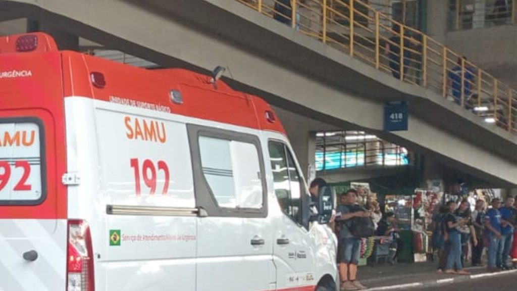 Dentro do T3, Samu é acionado após homem passar mal aguardando ônibus