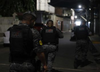 Foragidos são pr3s0s por diversos cr1mes durante operação da PM em Manaus