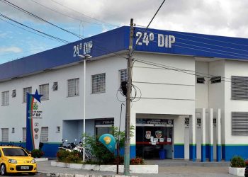 Irmão é preso suspeito de agredir irmã e quebrar objetos no Centro de Manaus