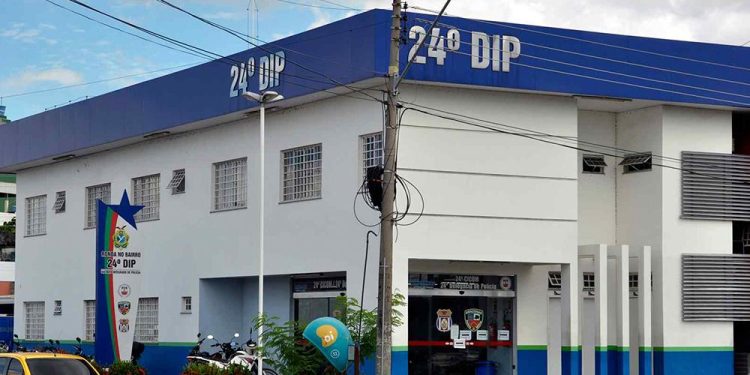 Irmão é preso suspeito de agredir irmã e quebrar objetos no Centro de Manaus