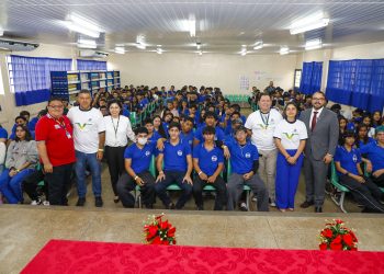 TRE-AM leva projeto “Eleitor do Futuro” a estudantes de Iranduba e inicia rodada de conscientização para jovens no interior