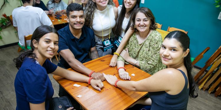 UEA celebra arte, sensibilidade e Amazônia no Sarau Cultural ‘Olhares da Floresta’