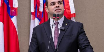 Presidente Roberto Cidade apresenta projeto que protege a saúde e a dignidade de idosos, PcDs e pacientes vulneráveis no Amazonas