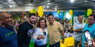 Oposição se levanta em Coari para receber a pré-candidata ao governo Professora Maria do Carmo