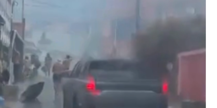 Vídeo: homem escolhe filmar incêndio a chamar ajuda em Manaus: ‘alguém liga pros bombeiros’