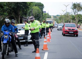 Após arrecadar mais de R$ 8 mi com multas, prefeitura de Manaus volta a autuar motoristas